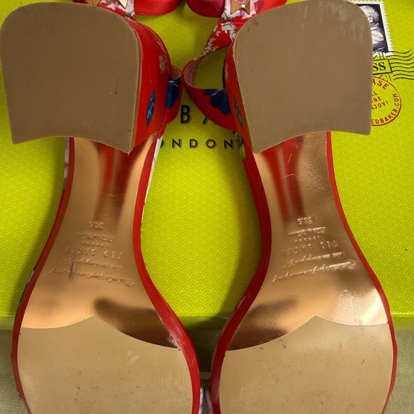 Ted Baker Rozie block heel sandal - Picture 11 of 13